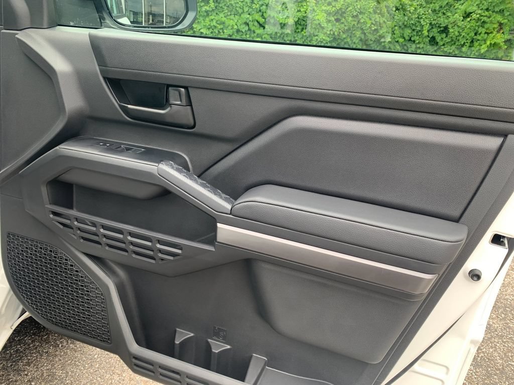 New 2026 Toyota Tacoma SR5 RWD image 18