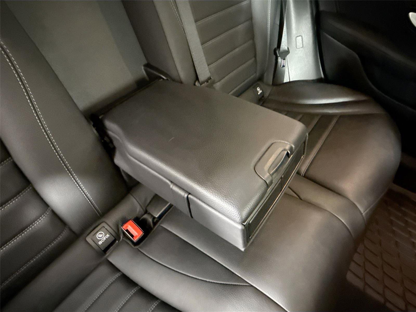 Used 2023 Mercedes-Benz GLC 300 4MATIC Coupe image 37