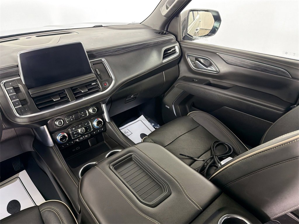 Used 2022 GMC Yukon XL SLT image 22