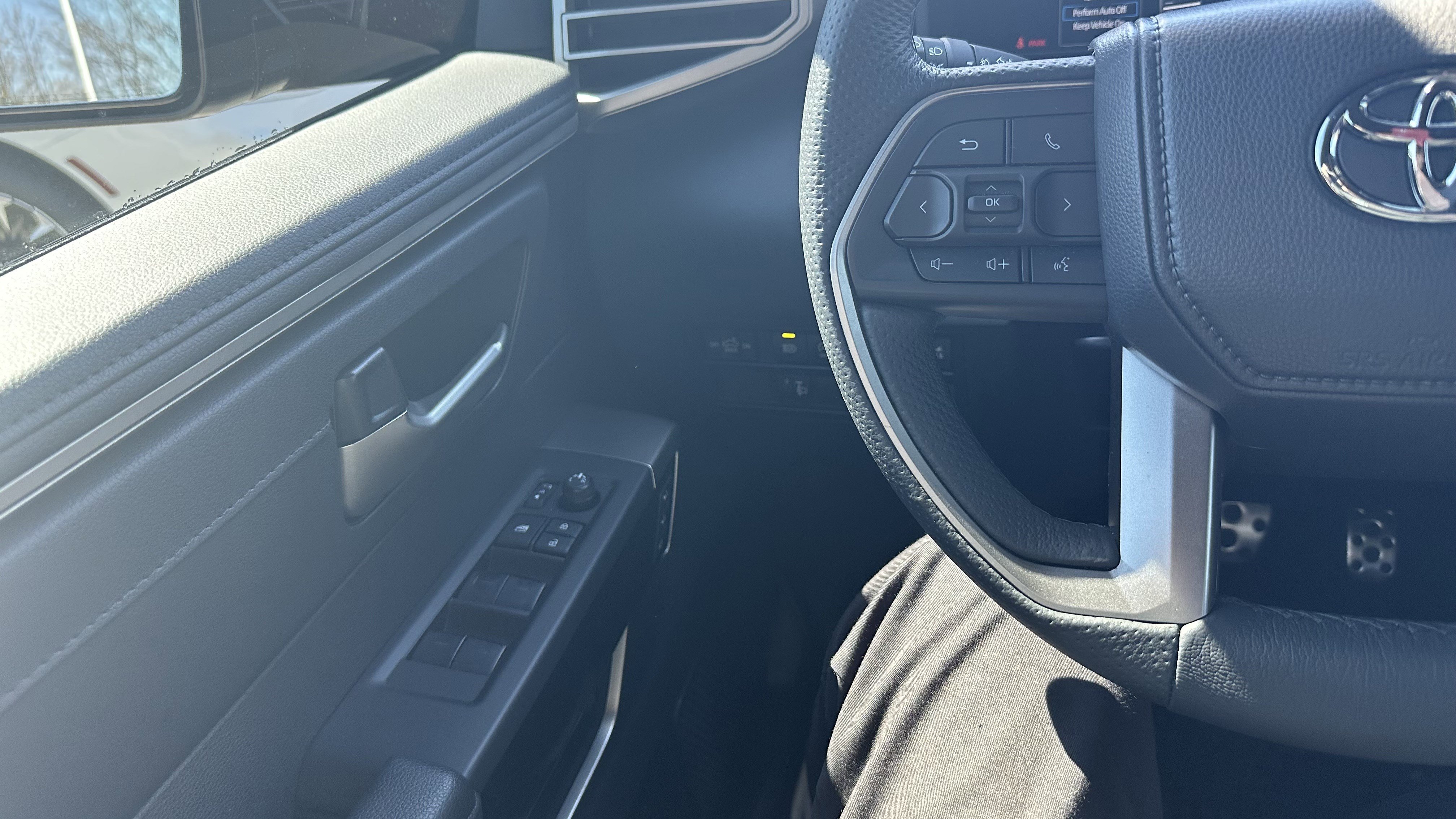 Used 2025 Toyota Tundra Limited w/ TRD Off-Road Package image 20