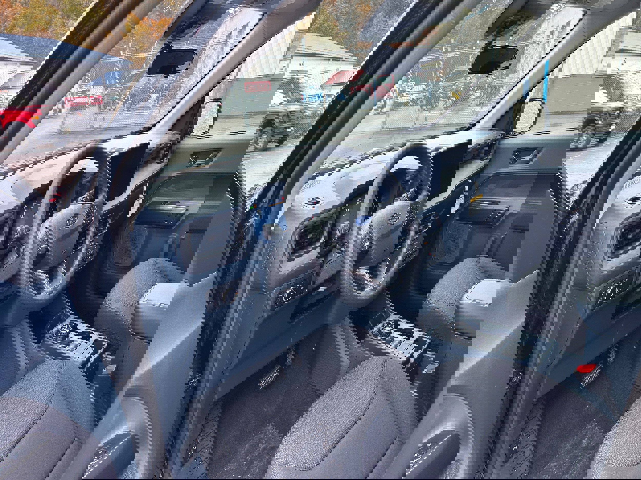 New 2025 Ford Maverick XL w/ Equipment Group 101A image 28