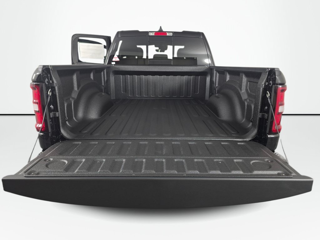 New 2026 RAM 1500 Express AWD/4WD image 18