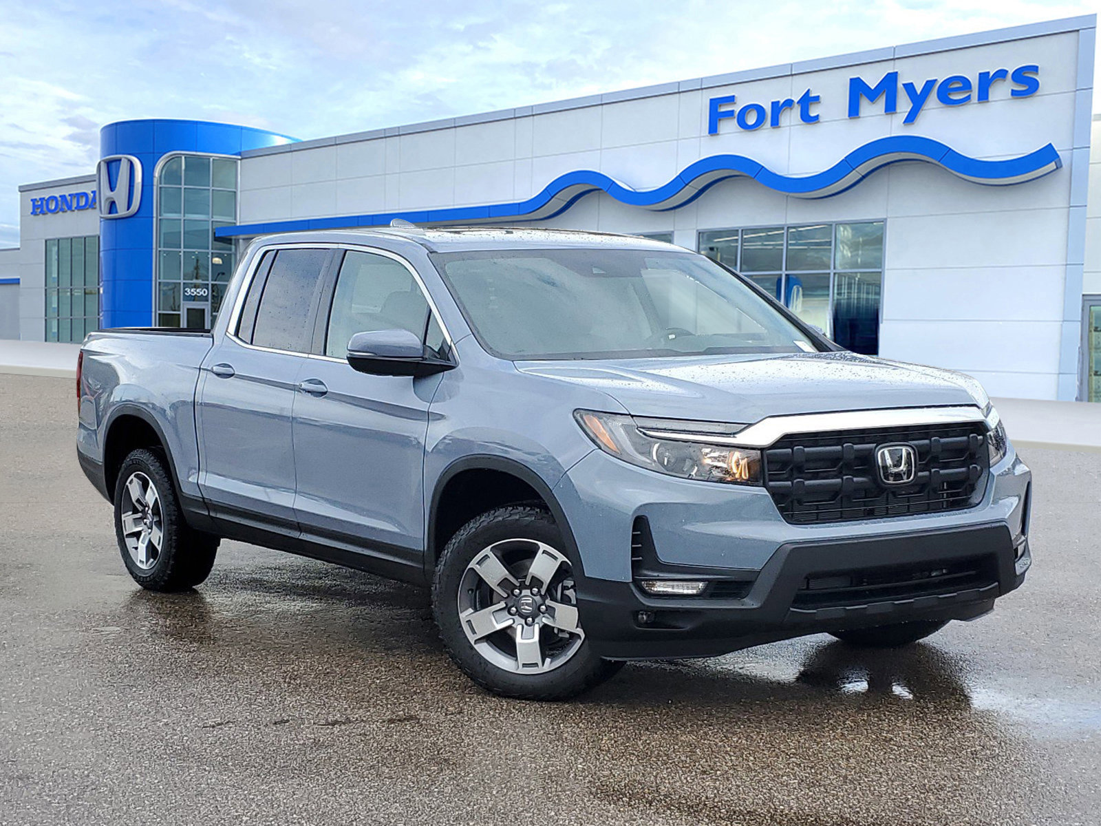 New 2025 Honda Ridgeline RTL