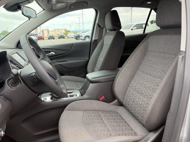 Used 2024 Chevrolet Equinox LT w/ LPO, Floor Liner Package AWD/4WD image 17