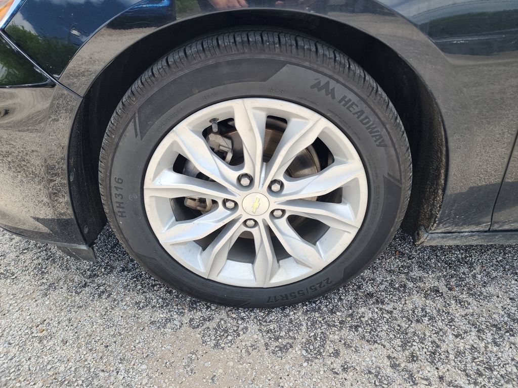 Used 2021 Chevrolet Malibu LT FWD image 12