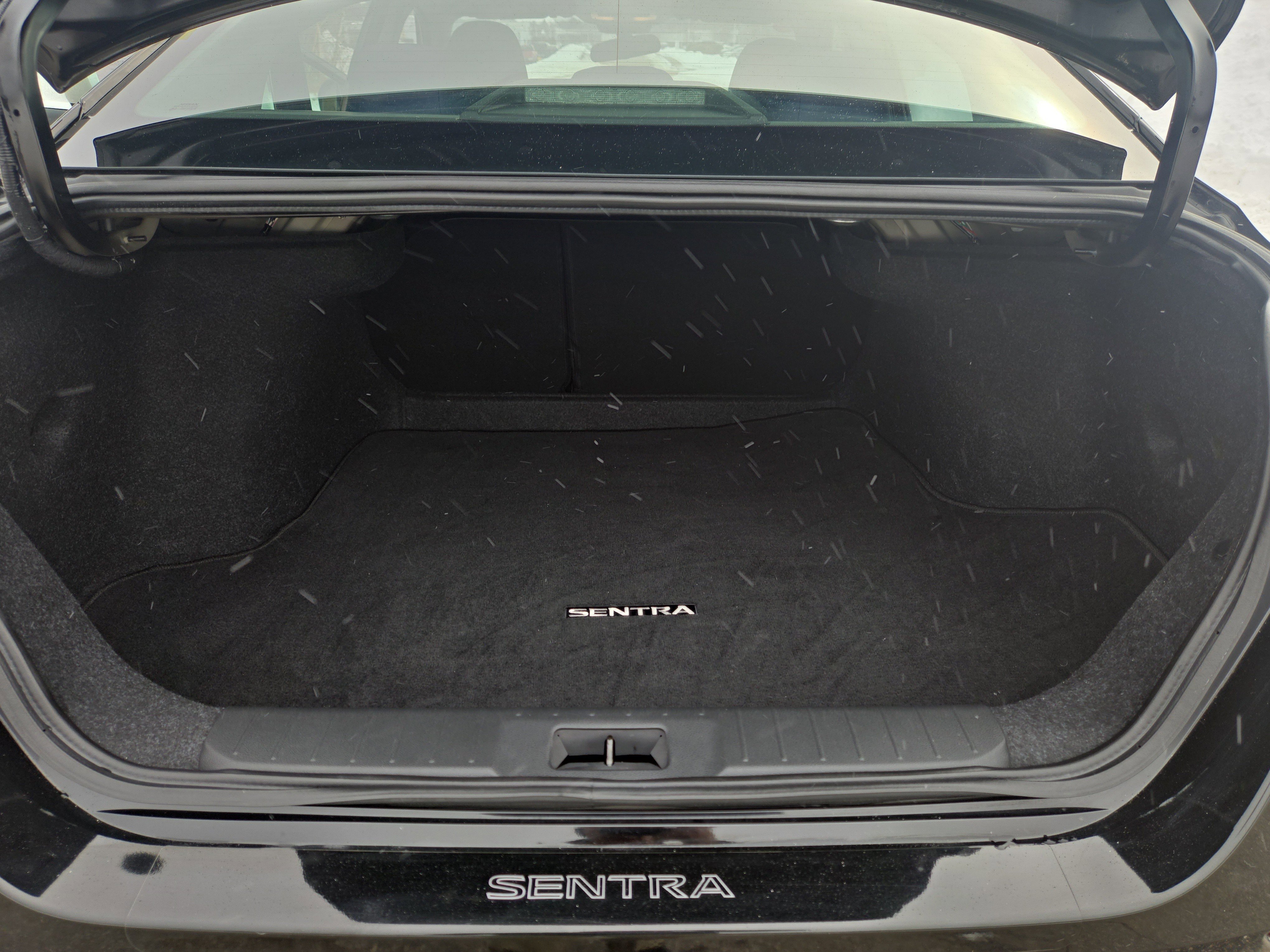 Certified 2021 Nissan Sentra SV image 17