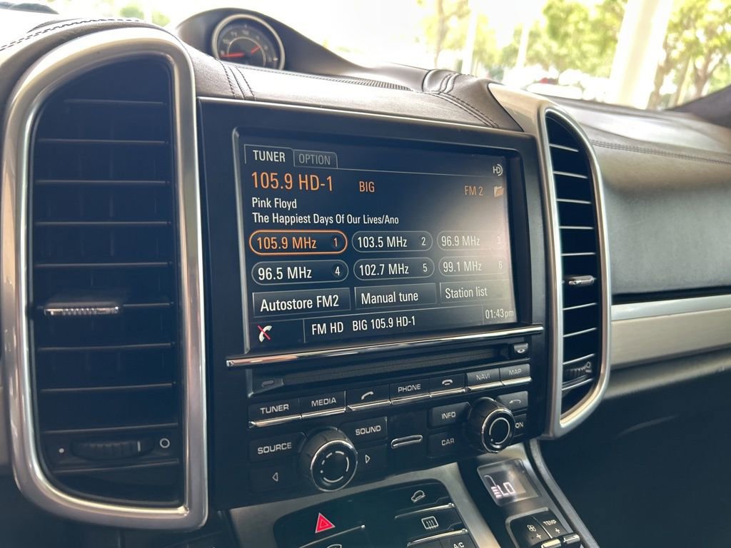 Used 2016 Porsche Cayenne GTS image 7