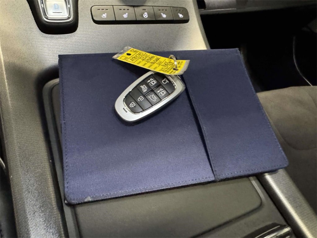 Used 2024 Hyundai Palisade Calligraphy image 31