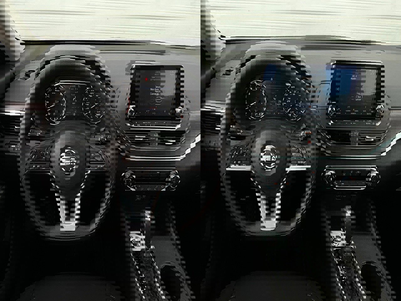 Used 2025 Nissan Altima 2.5 SV image 14