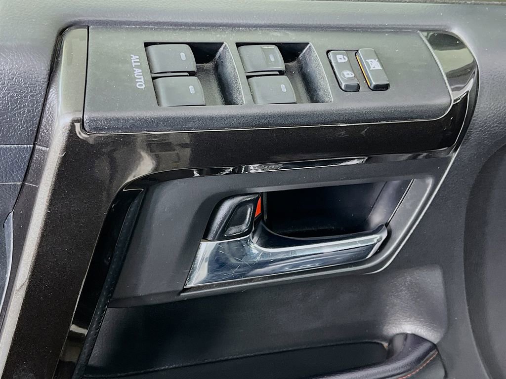 Used 2020 Toyota 4Runner TRD Off-Road Premium AWD/4WD image 25