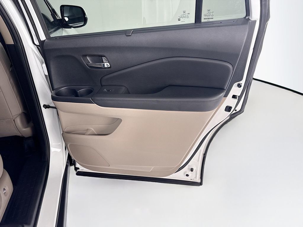 Used 2021 Honda Pilot Touring image 29