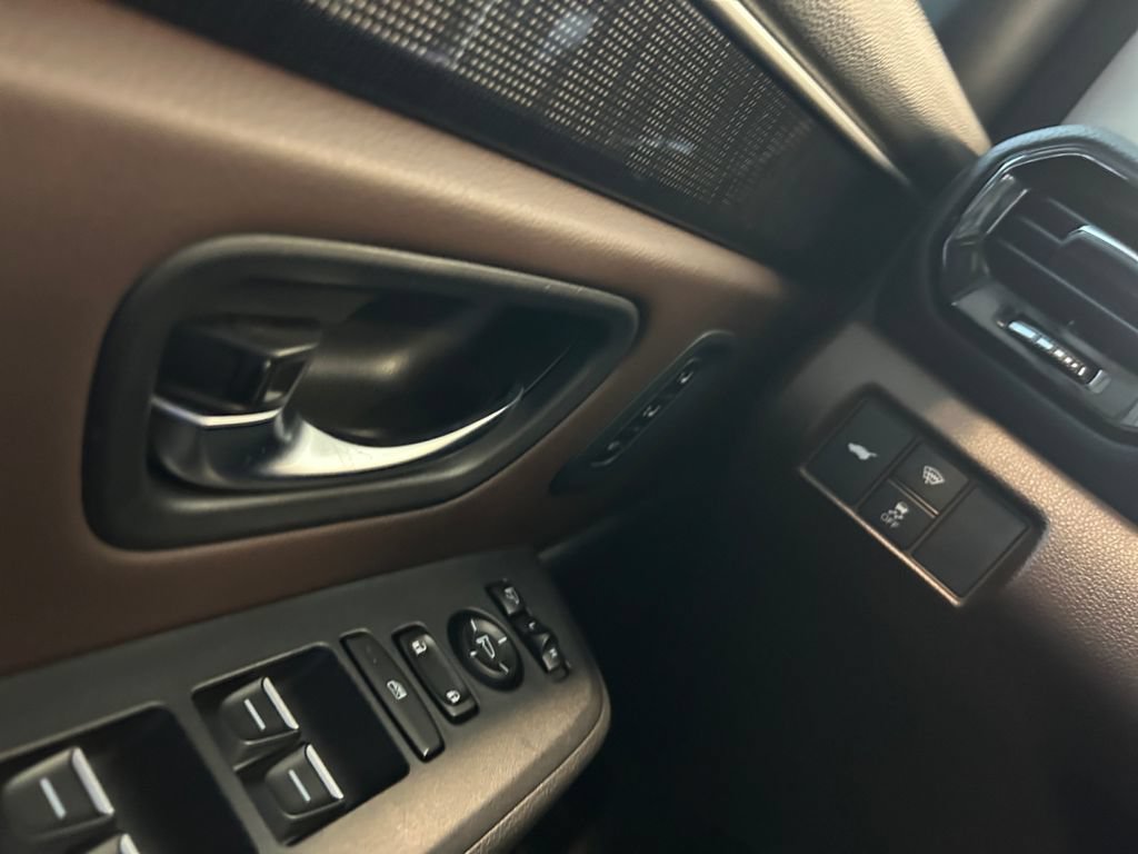 Used 2023 Honda Pilot Elite image 23