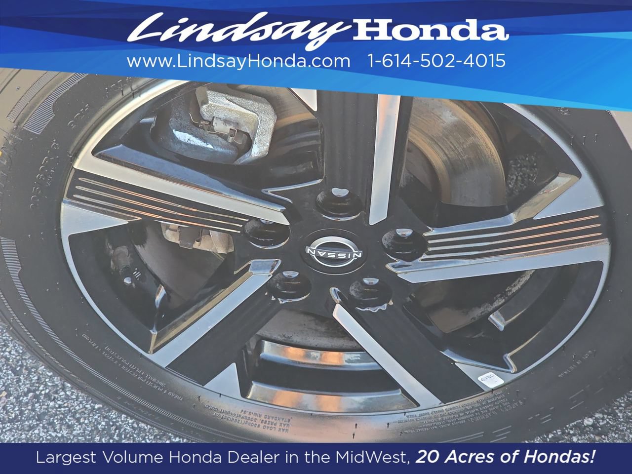 Used 2024 Nissan Sentra SV FWD image 32
