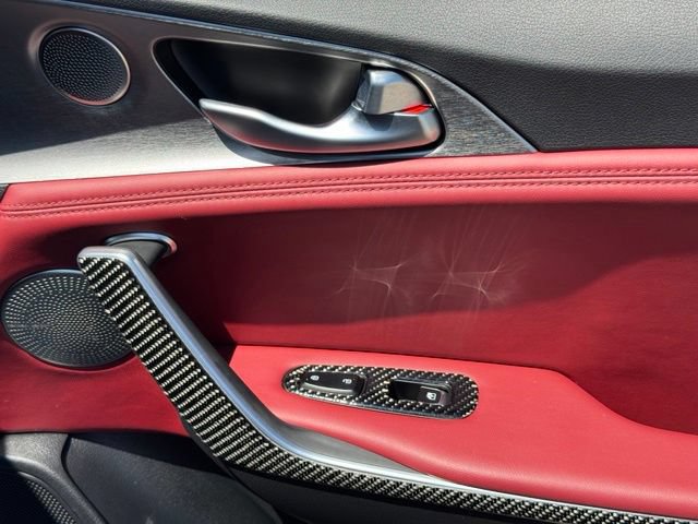 Used 2020 Kia Stinger GT1 AWD/4WD image 25