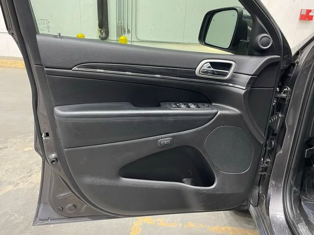 Used 2021 Jeep Grand Cherokee Limited image 18
