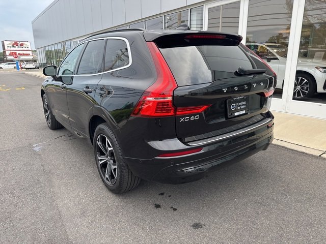 Certified 2022 Volvo XC60 B5 Momentum w/ Advanced Package image 3