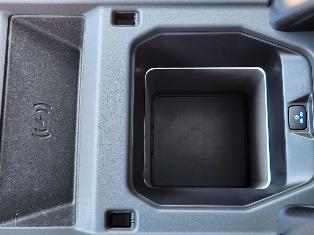 New 2026 Land Rover Defender 130 S image 28