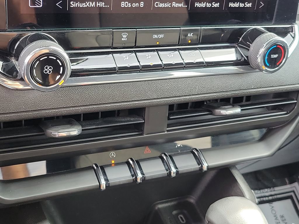 Used 2023 Chevrolet Colorado W/T image 10