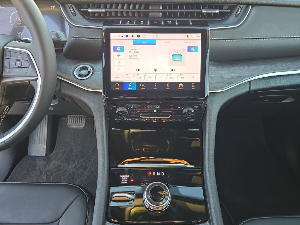 Used 2025 Jeep Grand Cherokee Limited w/ Trailer Tow Package image 20