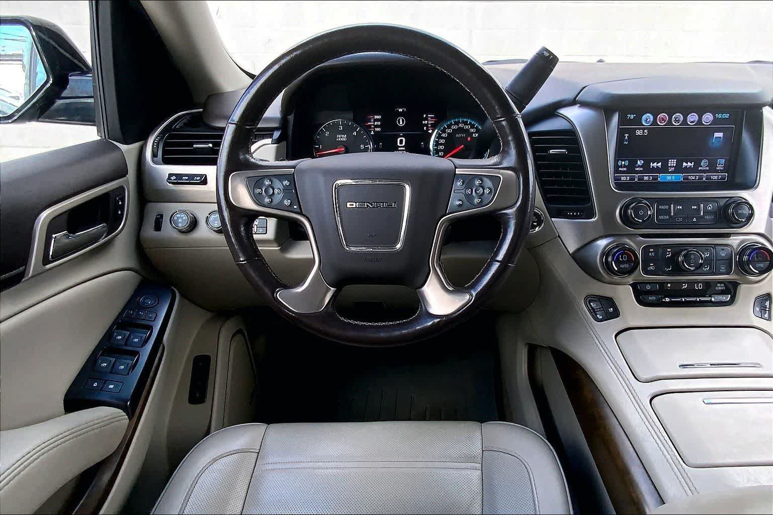 Used 2018 GMC Yukon XL Denali w/ Denali Ultimate Package AWD/4WD image 14