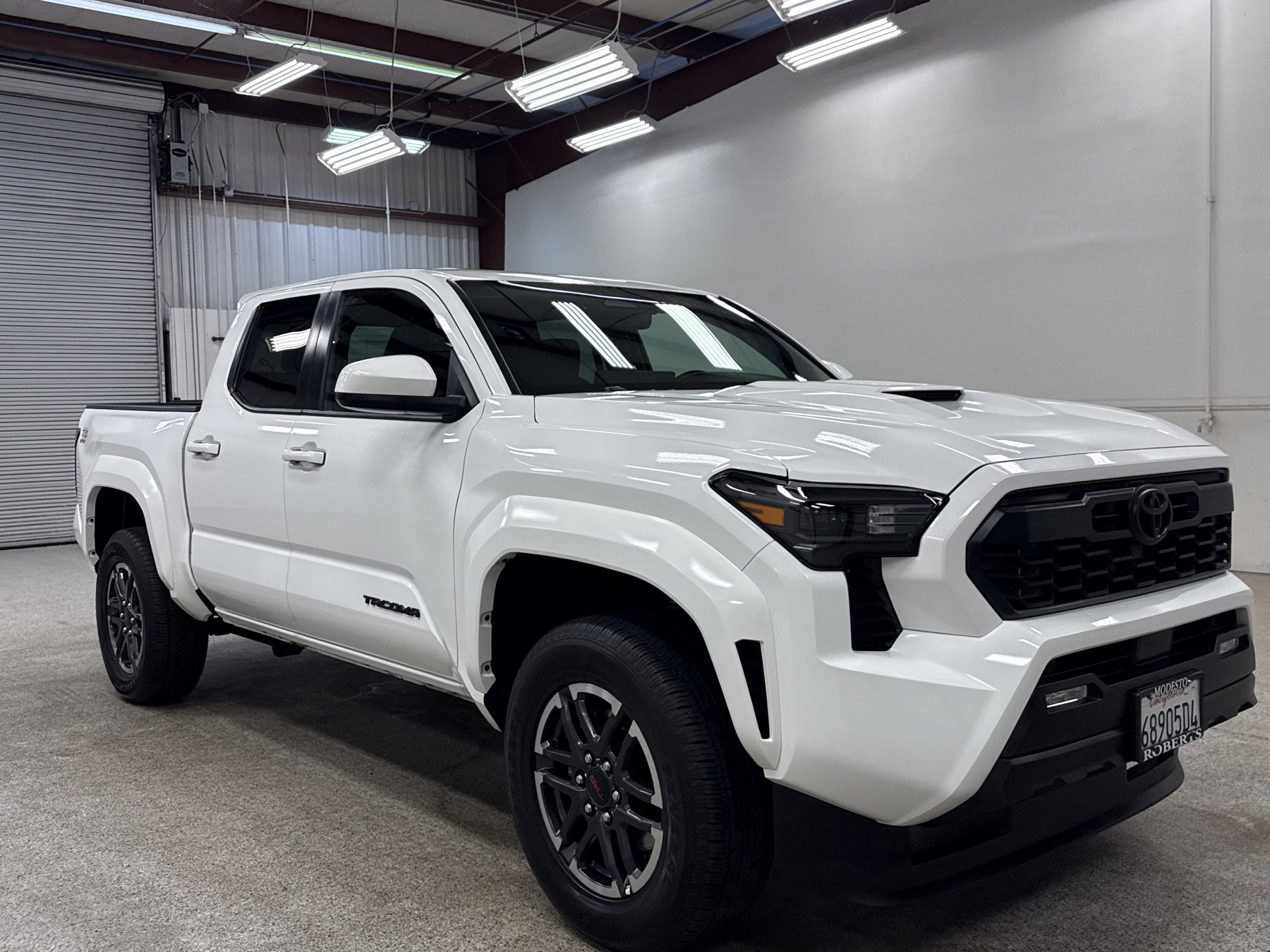 Used 2025 Toyota Tacoma SR5 image 26