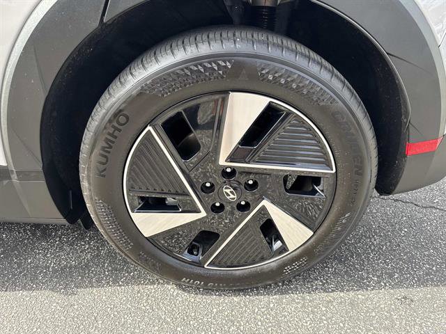 Used 2025 Hyundai Ioniq 5 SE RWD image 8