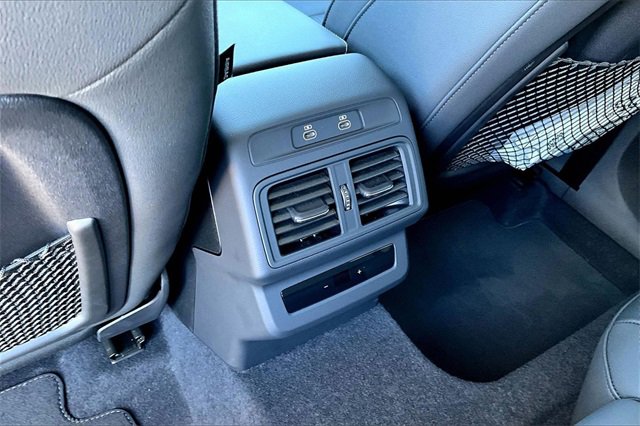 Used 2025 Audi Q5 Premium Plus w/ Premium Plus image 25