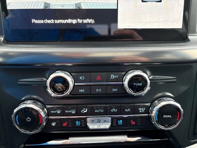 Used 2025 Ford F150 Lariat w/ Equipment Group 501A Mid image 28