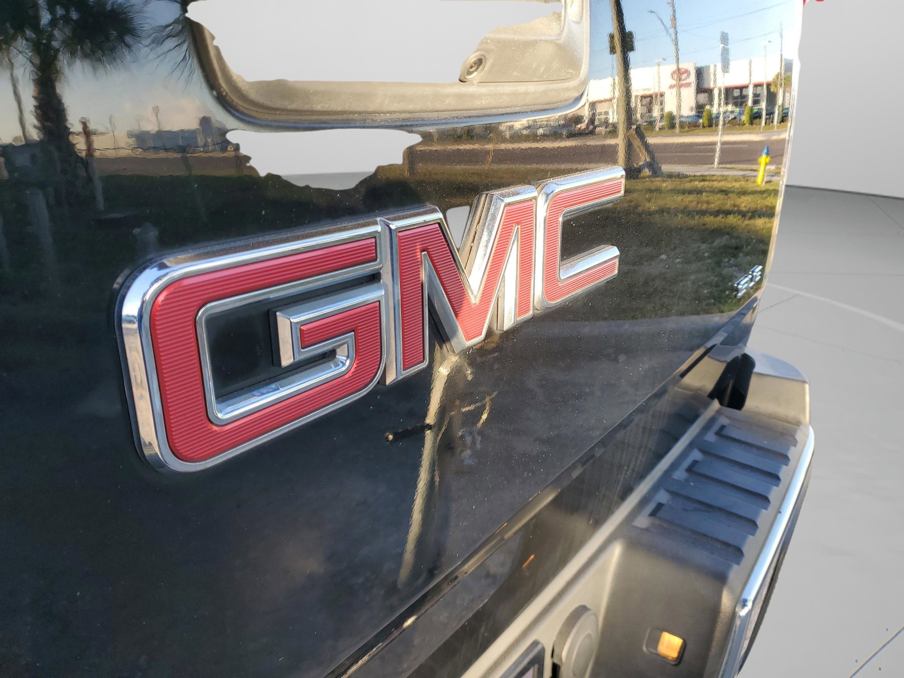 Used 2015 GMC Canyon SLE w/ SLE Convenience Package image 8