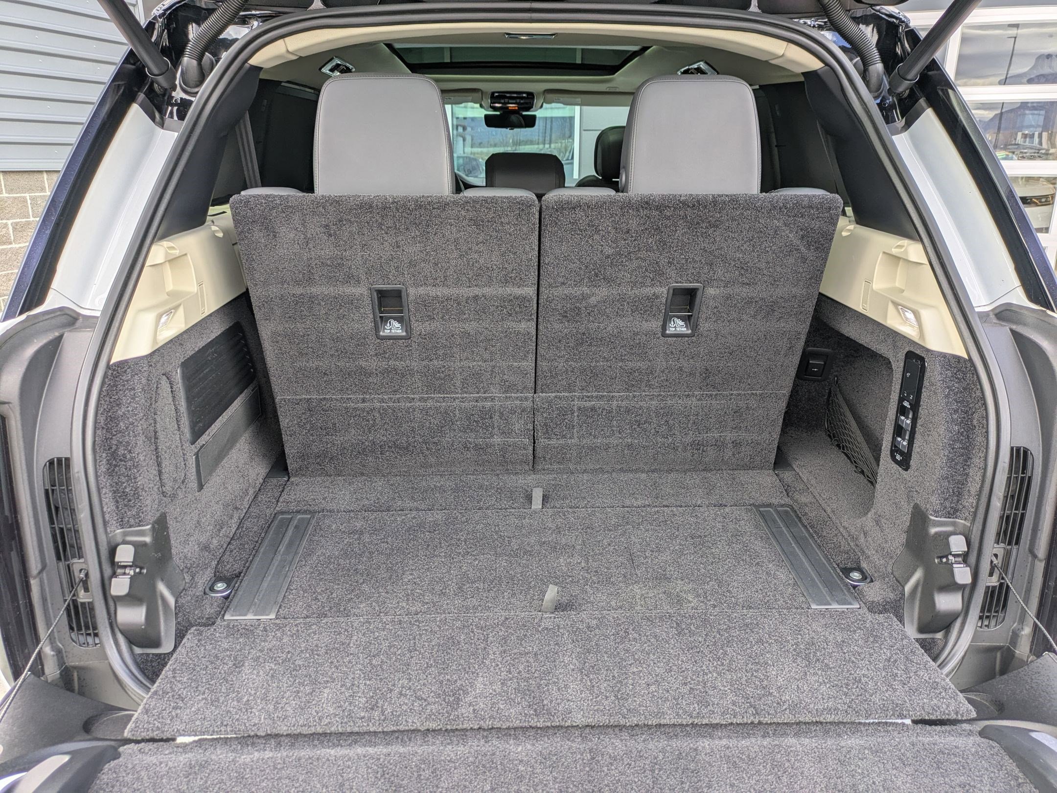 Certified 2022 Land Rover Range Rover Long Wheelbase SE image 29