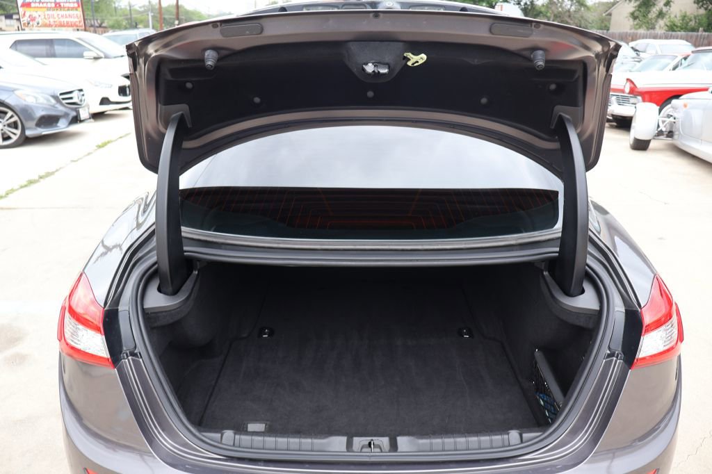 Used 2017 Maserati Ghibli RWD image 11