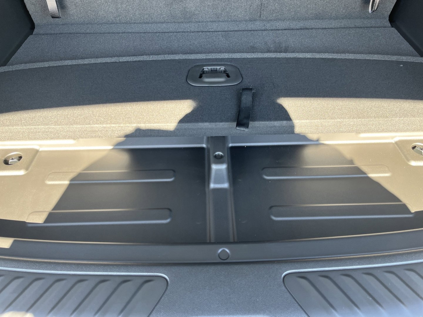 New 2026 Chevrolet Suburban LS image 12