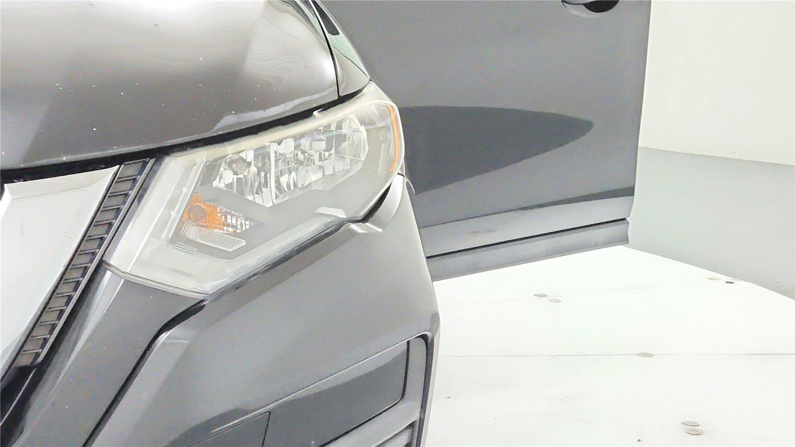 Used 2017 Nissan Rogue S FWD image 35