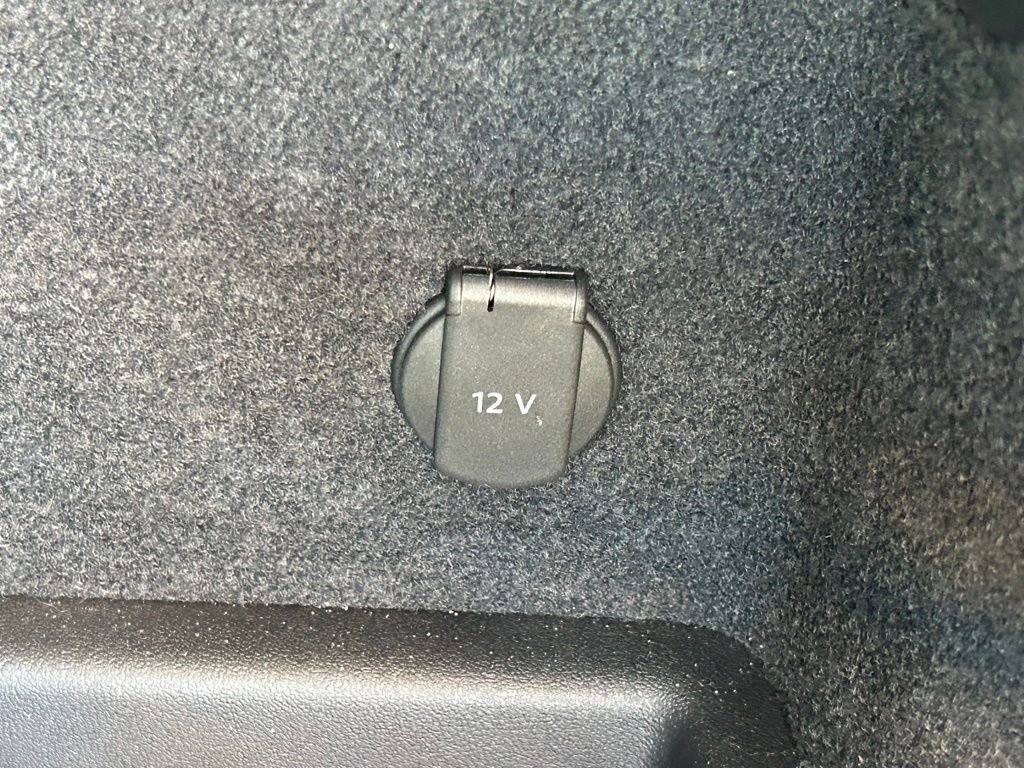 Used 2025 Audi Q6 e-tron Premium w/ Convenience Package image 58