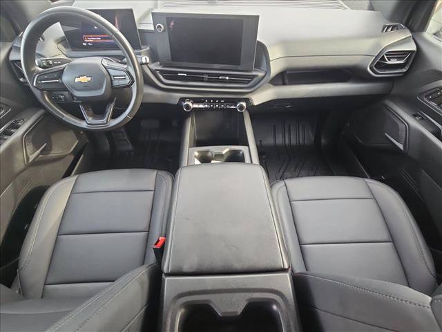 Used 2024 Chevrolet Silverado EV W/T AWD/4WD image 18
