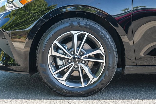 Used 2023 Kia Forte LXS w/ LXS Technology Package image 10