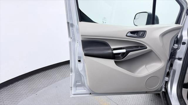 Used 2021 Ford Transit Connect XLT image 11