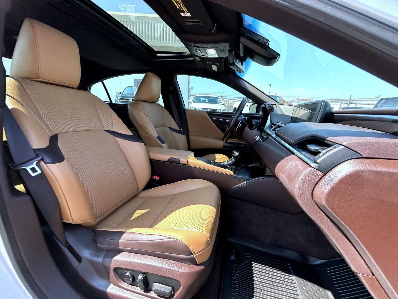 Used 2021 Lexus ES 350 w/ Premium Package FWD image 15