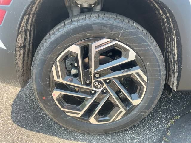 New 2025 Hyundai Tucson Limited image 12