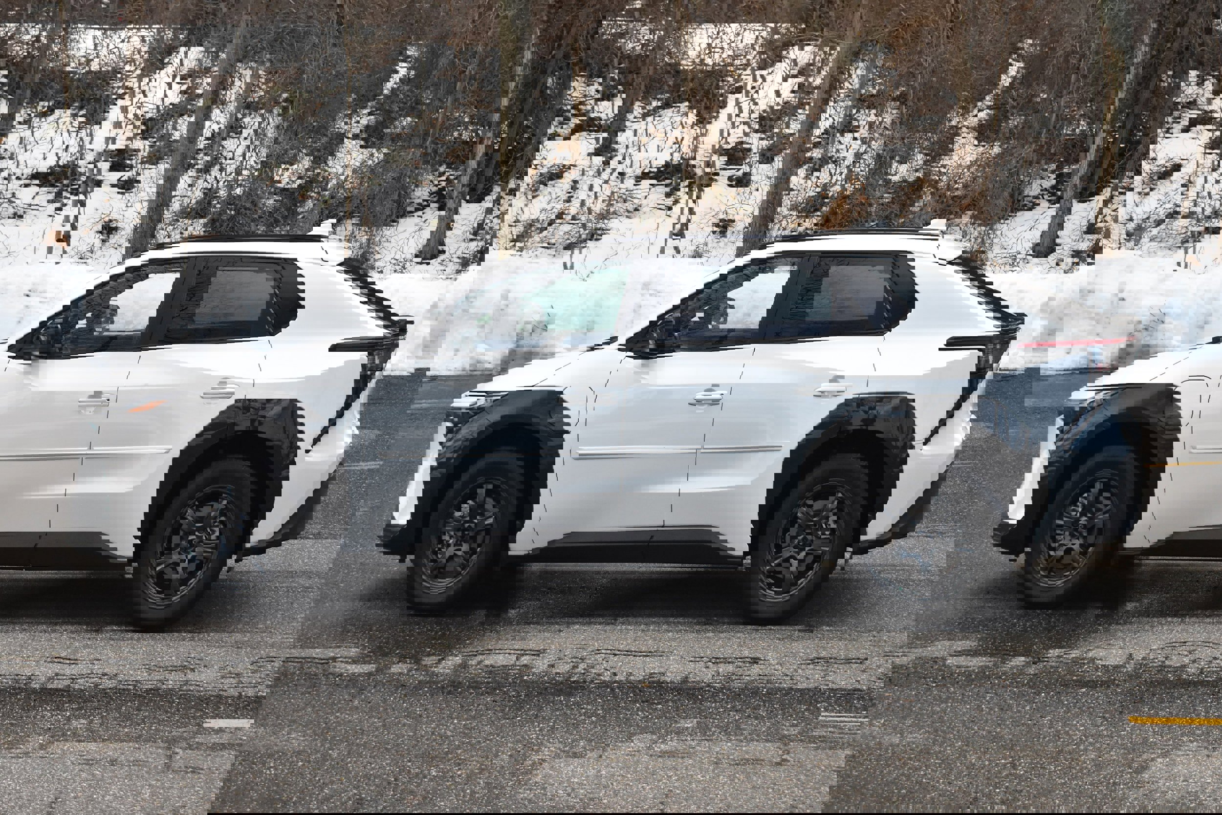 Used 2024 Toyota bZ4X Limited w/ Weather Package image 4