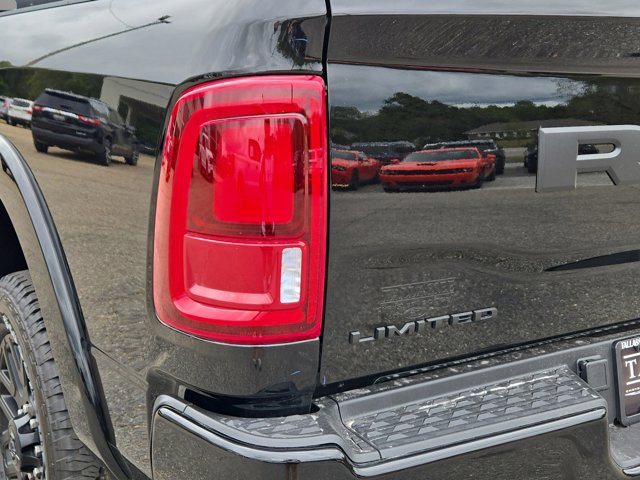 New 2026 RAM 2500 Limited AWD/4WD image 19