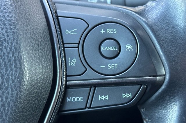 Used 2021 Toyota Camry XSE image 39