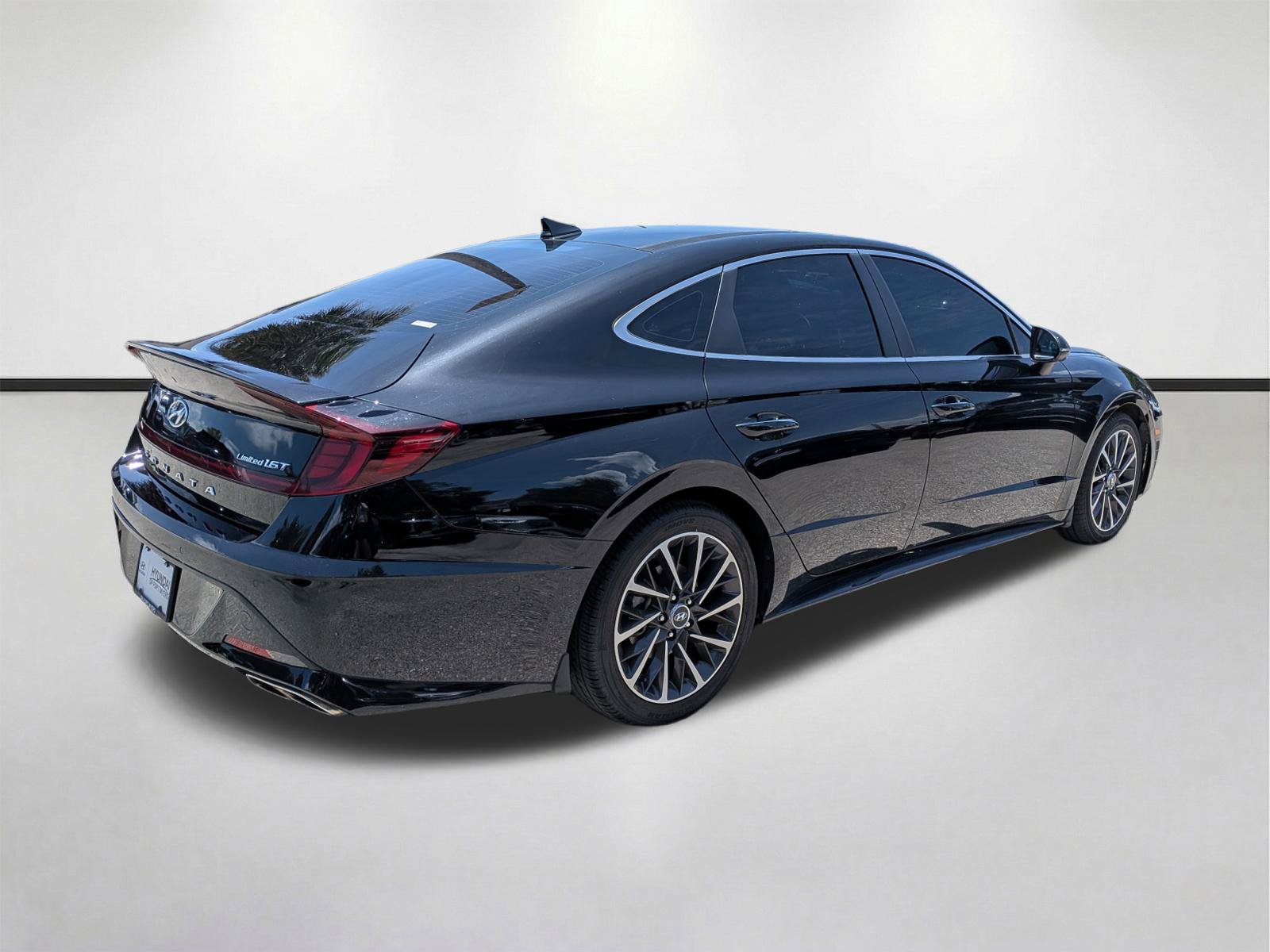 Used 2022 Hyundai Sonata Limited FWD image 4