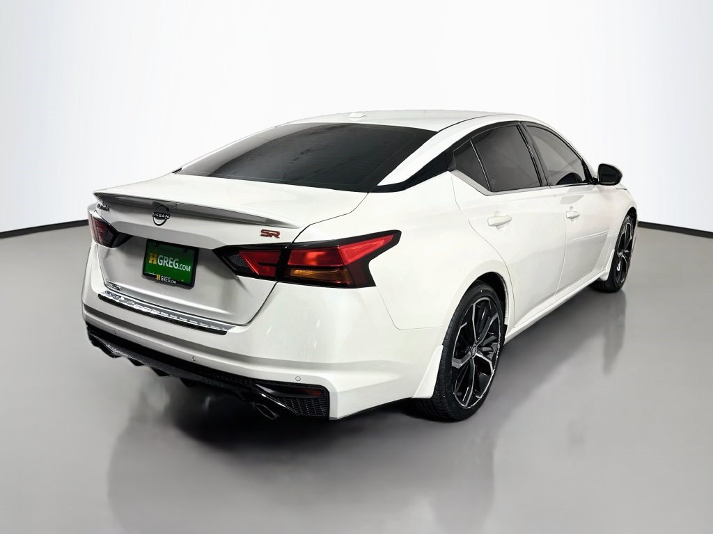 Used 2023 Nissan Altima 2.5 SR FWD image 10