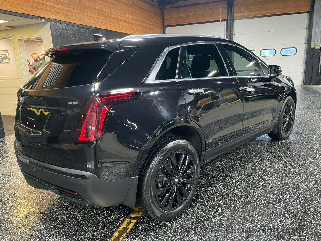 Used 2022 Cadillac XT5 Premium Luxury w/ LPO, ONYX Package AWD/4WD image 7