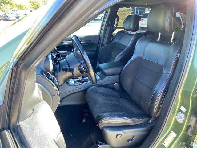 Used 2020 Jeep Grand Cherokee Trailhawk AWD/4WD image 18