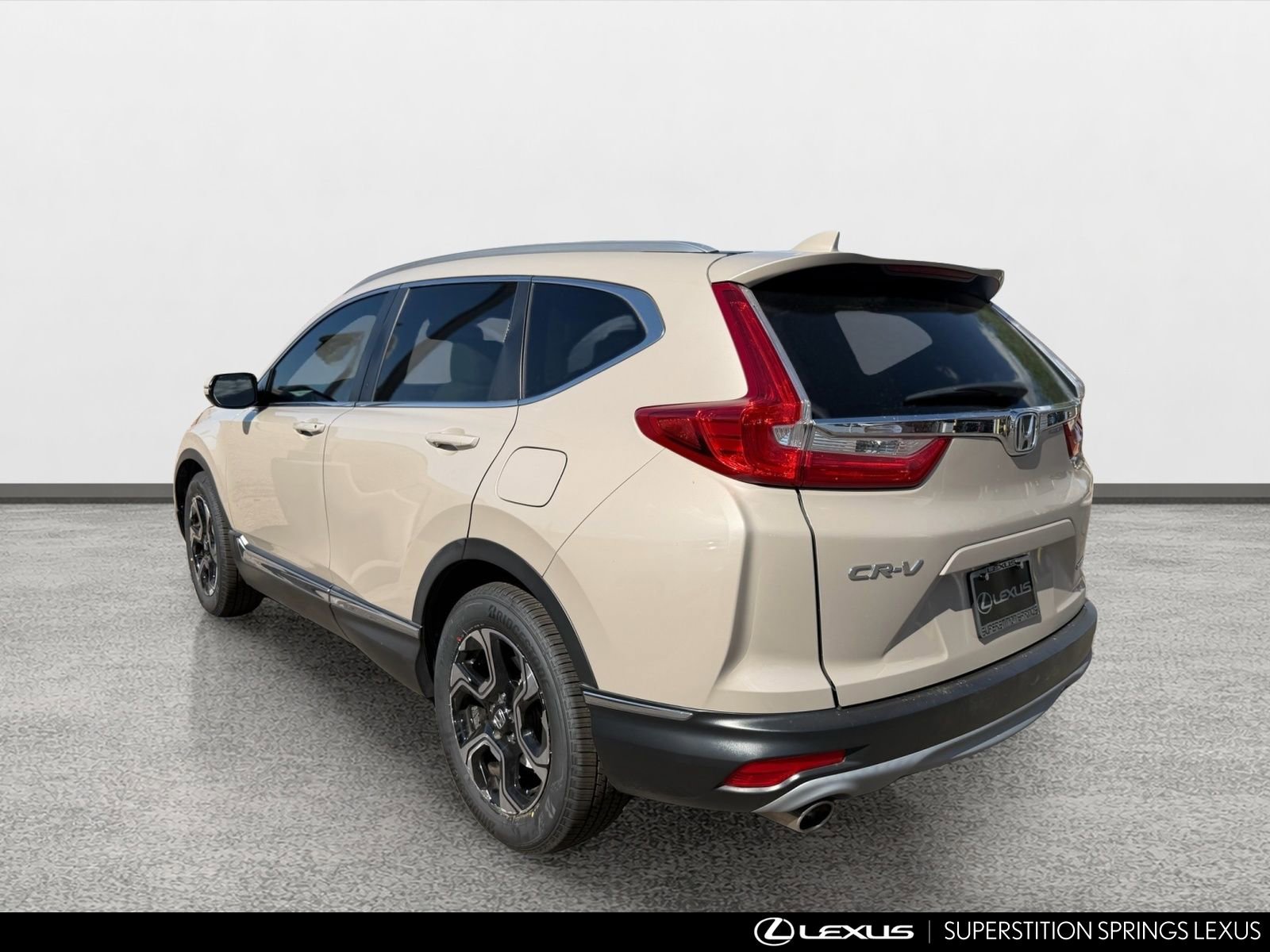 Used 2018 Honda CR-V Touring image 4
