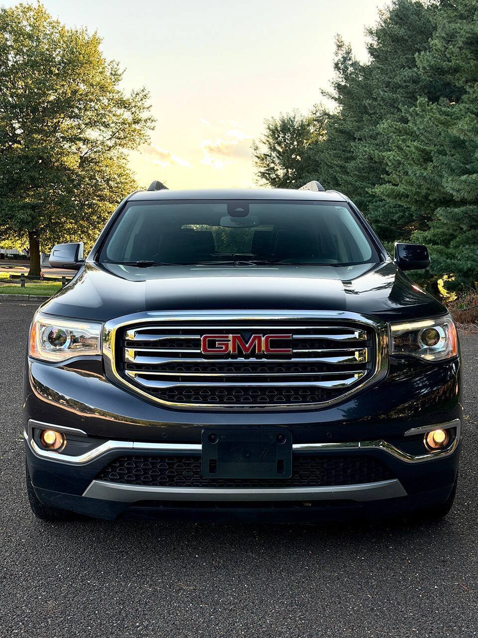 Used 2017 GMC Acadia SLT w/ LPO, Floor Liner Package AWD/4WD image 14