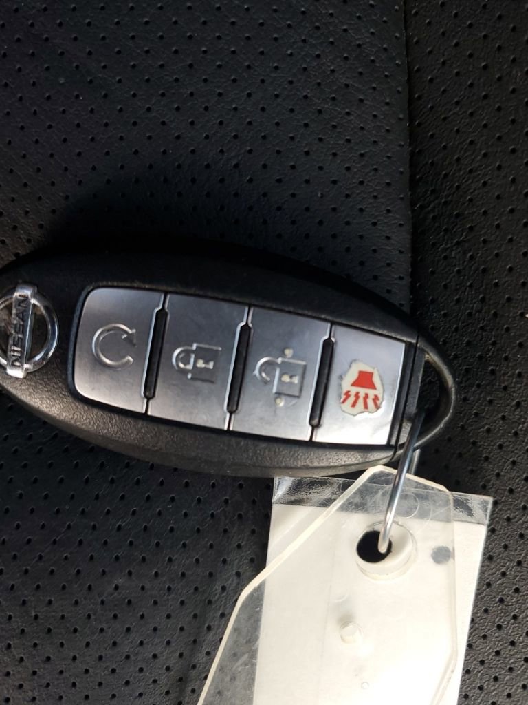 Used 2018 Nissan Rogue Sport SL w/ SL Premium Package image 35