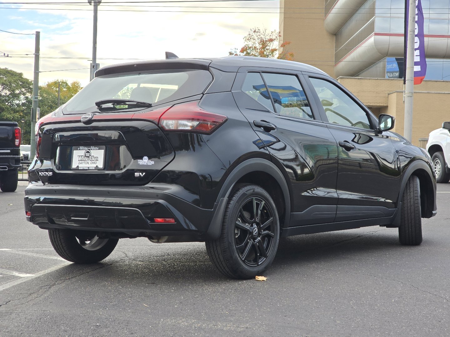 Used 2023 Nissan Kicks SV image 20